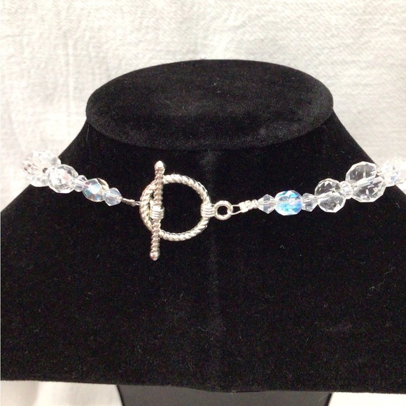 Elegant Handmade Crystal Beaded Necklace, Bracelet, Earring Set - Picture 4 of 7